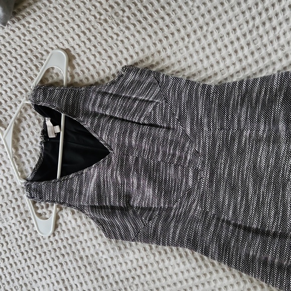 Banana Republic Size 4 Office Formal Church Dress Classic - Picture 2 of 7